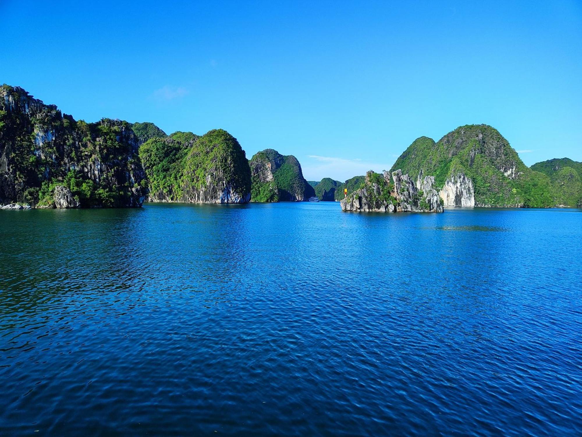 Hotel Venezia Cruises Ha Long Exteriér fotografie