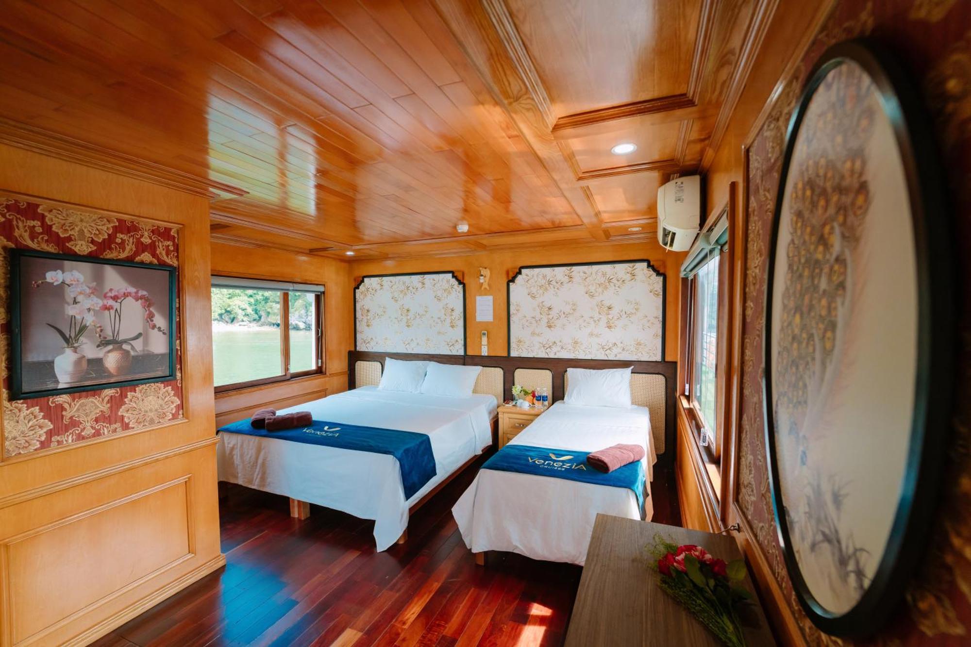 Hotel Venezia Cruises Ha Long Exteriér fotografie