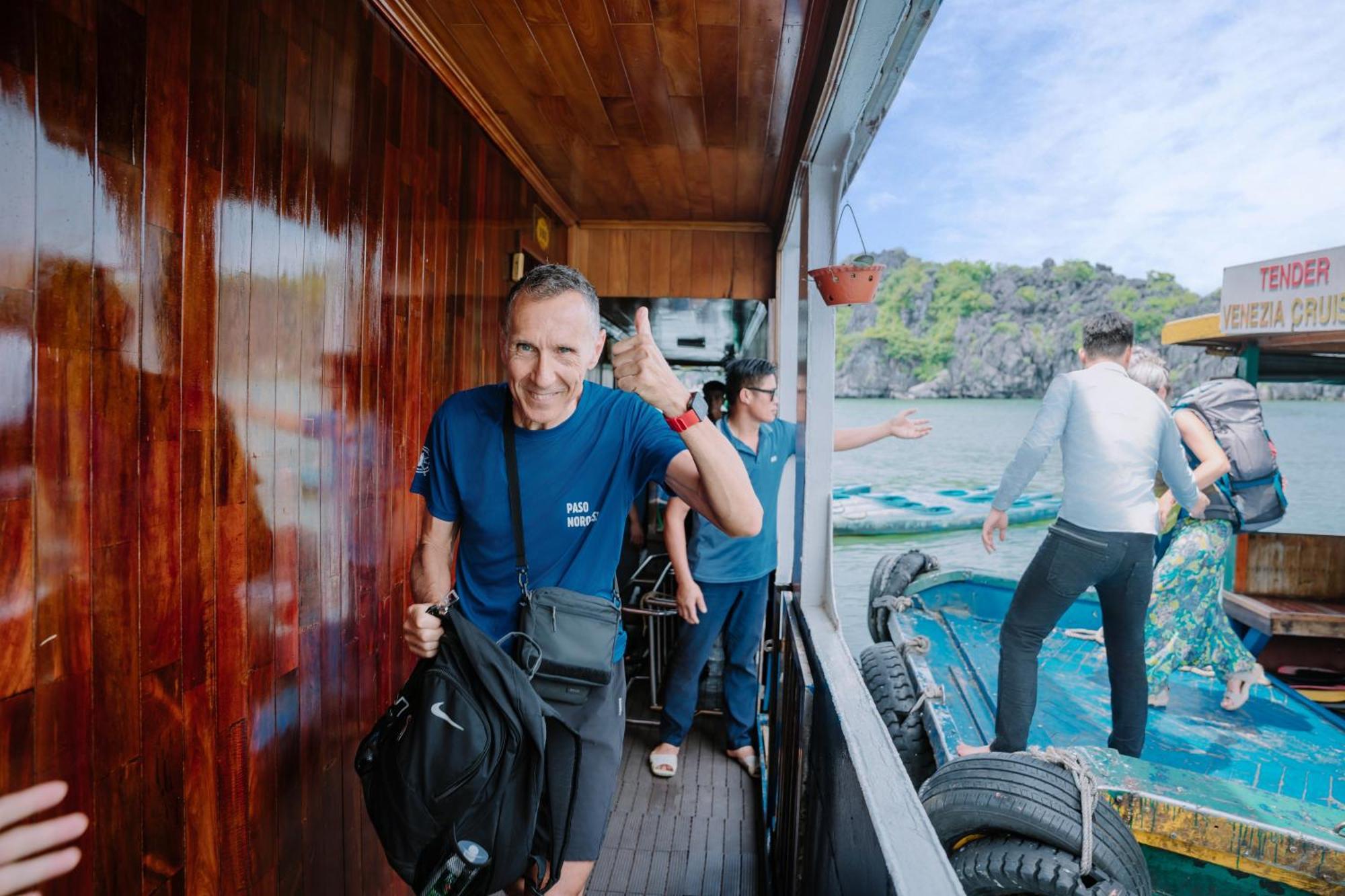 Hotel Venezia Cruises Ha Long Exteriér fotografie