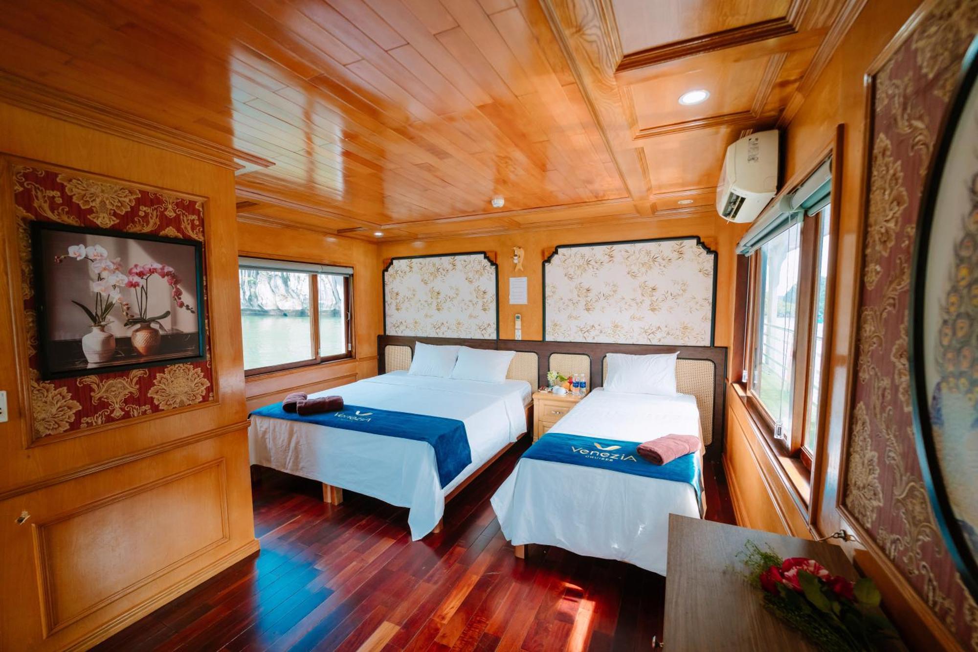 Hotel Venezia Cruises Ha Long Exteriér fotografie