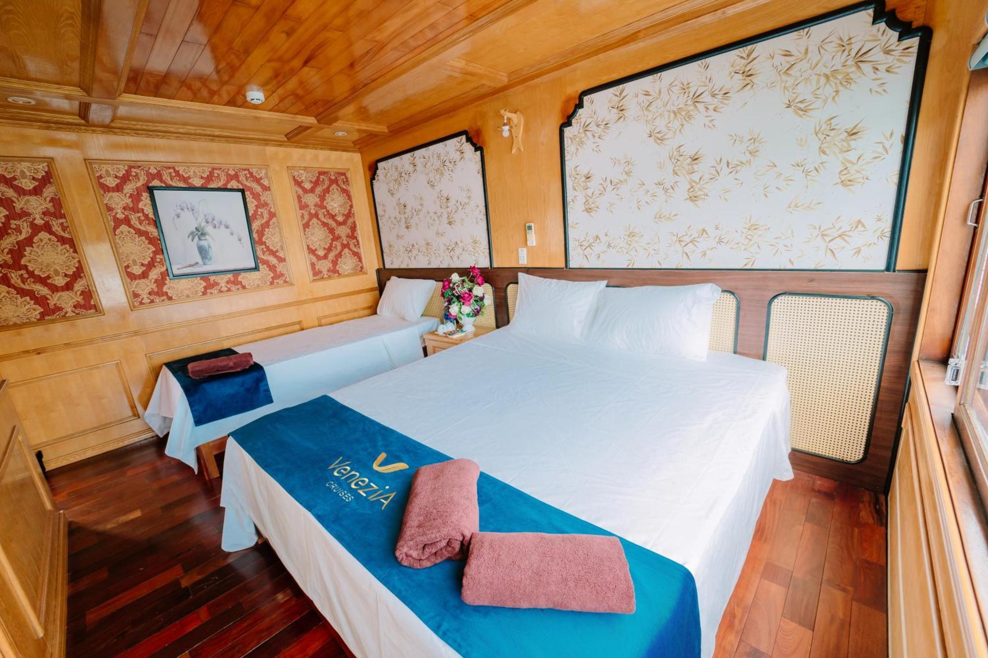 Hotel Venezia Cruises Ha Long Exteriér fotografie